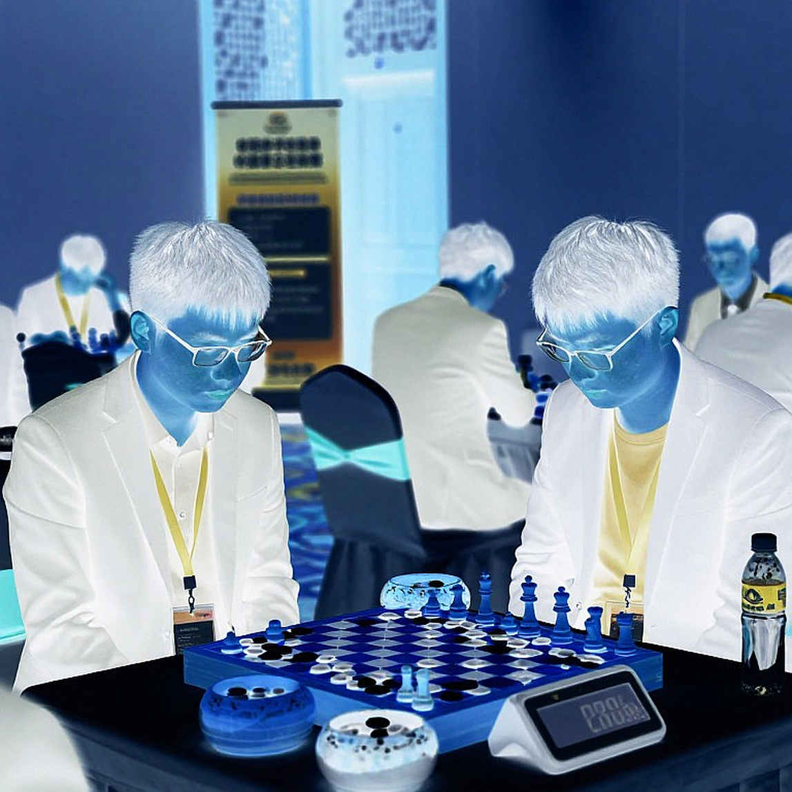 प्राग की 27 मिनिएचर और अरविंद का अजेय खिताब: ChessBase Magazine #225 में शतरंज का असली हिसाब